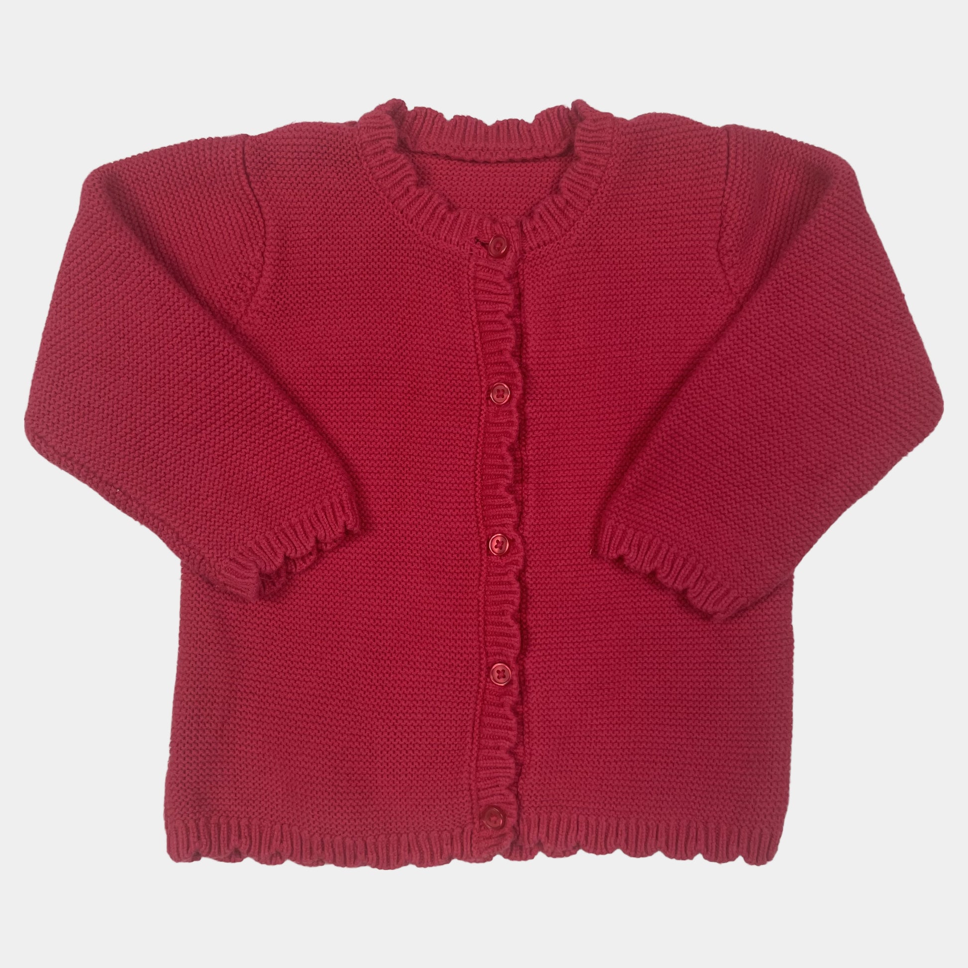 Rote Strickjacke aus Baumwolle mit Rüschenkragen und Knopfleiste. – front