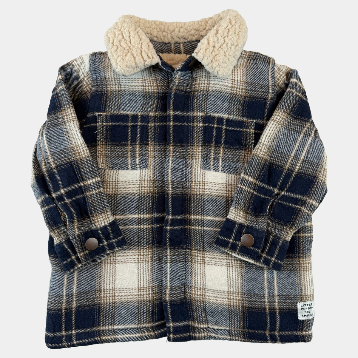 Blau-weiß karierte Baby-Jacke mit Teddykragen und Druckknöpfen – front
