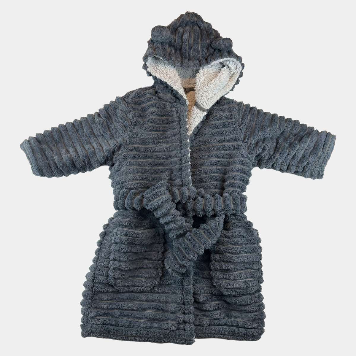 Grauer flauschiger Kinder-Bademantel aus Plüsch mit Kapuze, Bindegürtel und Taschen – front