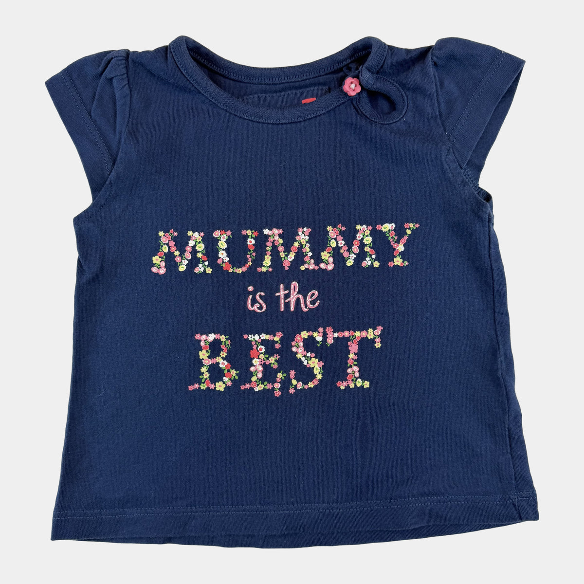 Blaues Baby T-Shirt mit floralem Schriftzug MUMMY is the BEST – front