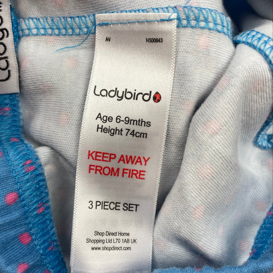 Blaue Baumwollhose mit rosa Punktemuster für Babys, elastischer Bund, Größe 6-9 Monate, von Ladybird. – detail