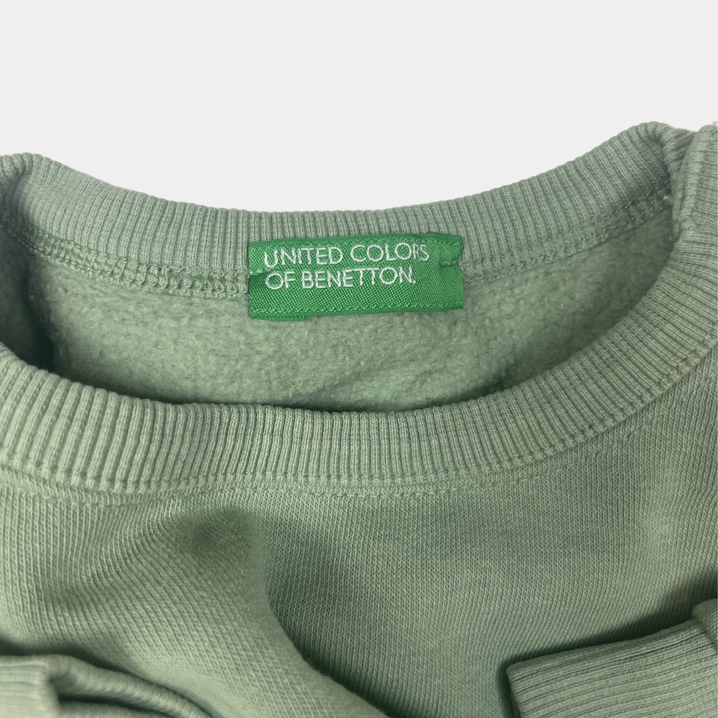 Grüner Pullover mit Motiv und Schriftzug – label