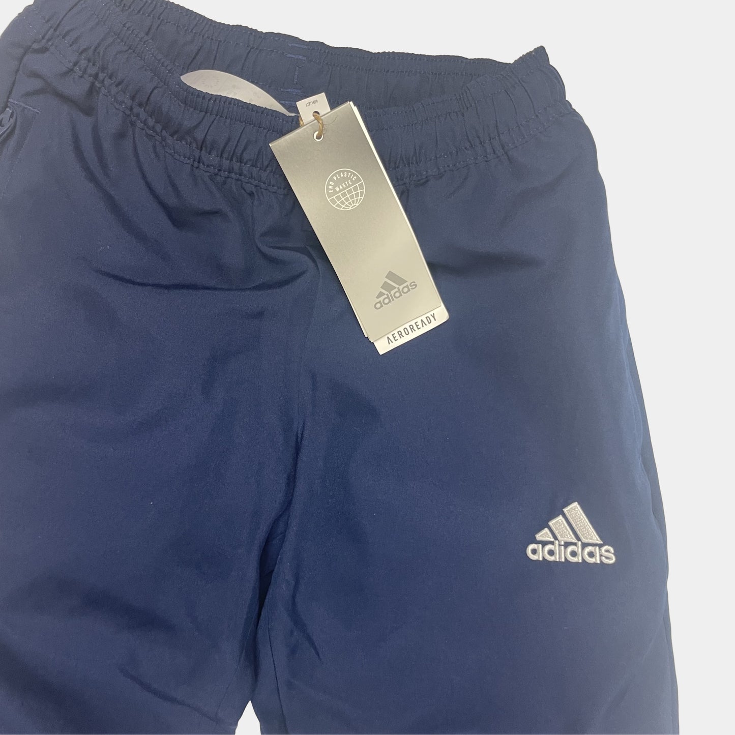 Blaue Sporthose aus Polyester mit elastischem Bund und Adidas-Logo – detail