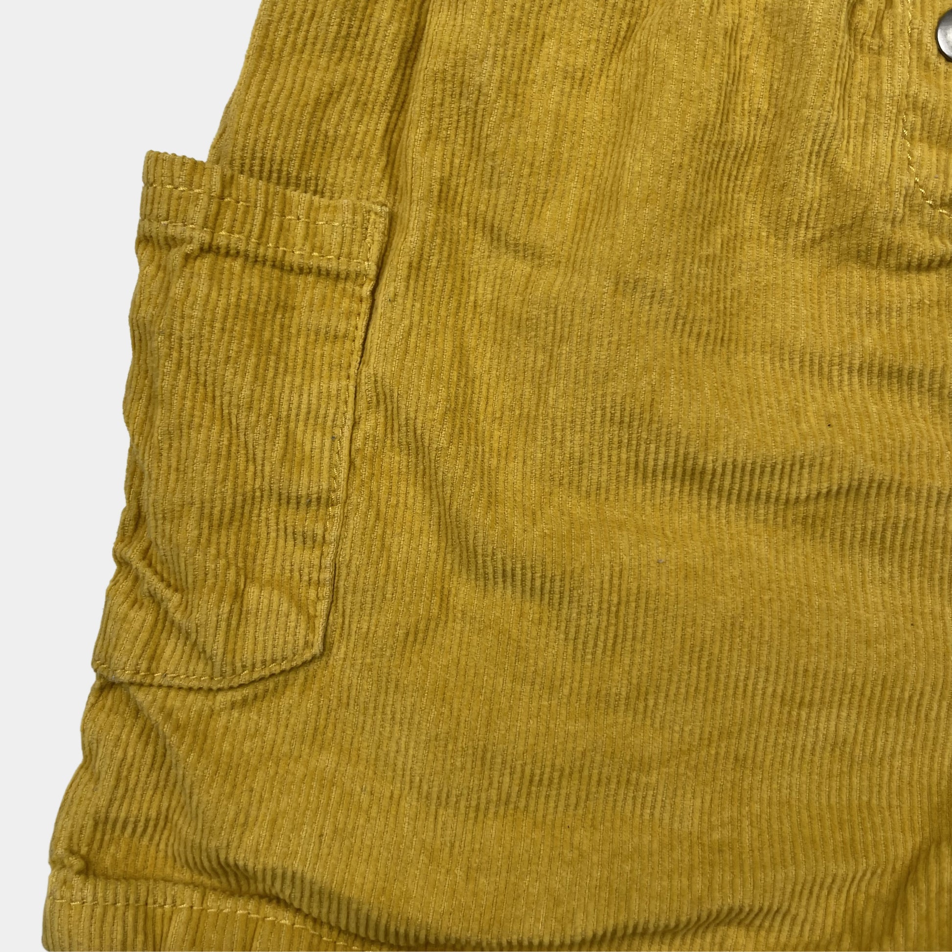 Gelber Cord-Overall mit Taschen und Knöpfen von F&F, Größe 2-3 Jahre – detail