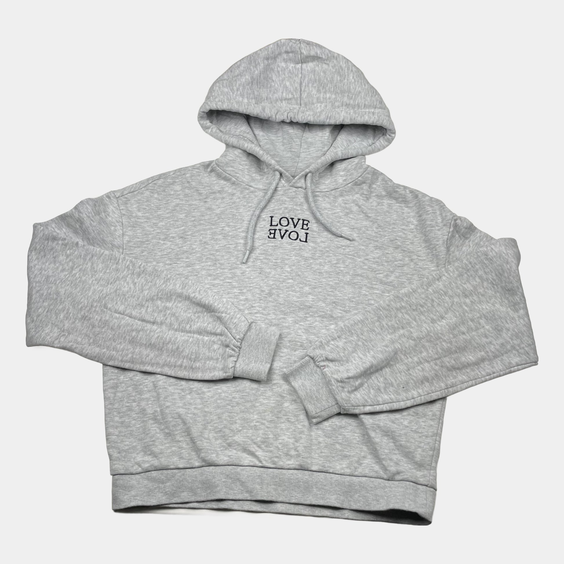 Grauer Kapuzenpullover mit LOVE-Aufdruck in Größe XS – front