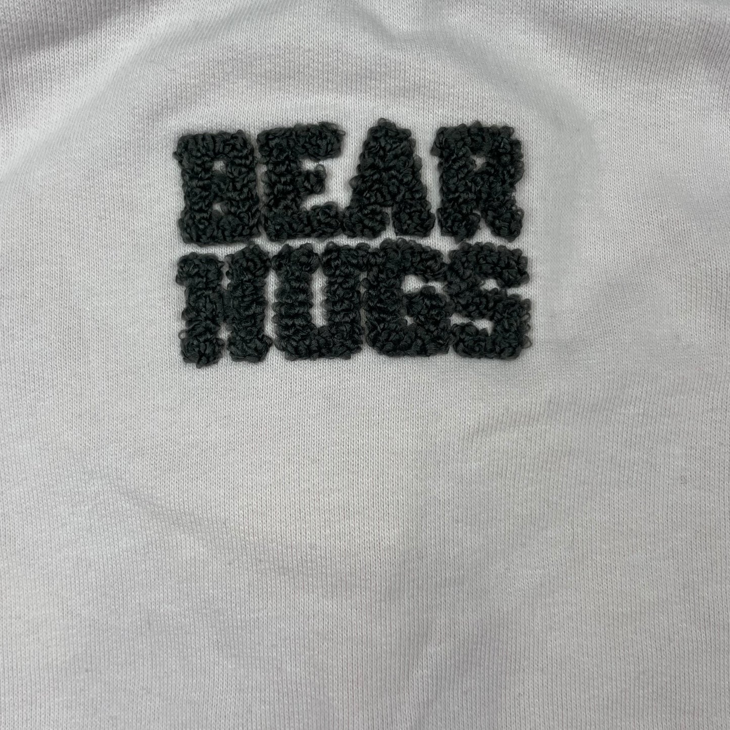 Weißer Polyester-Overall mit niedlichen Teddy-Applikationen – logo