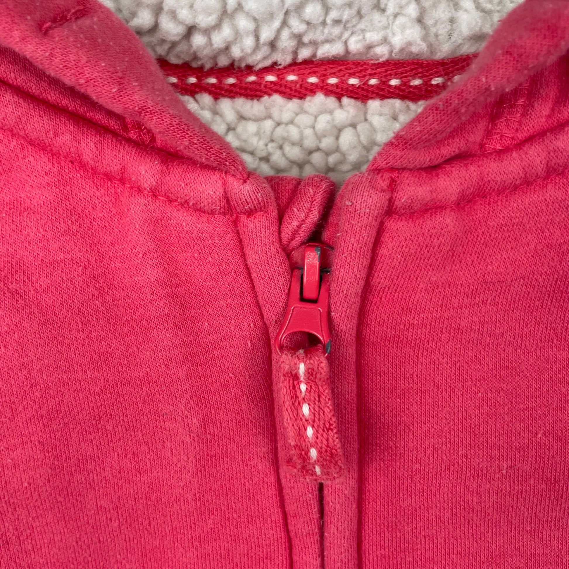 Warme rote Jacke mit Kapuze und Fleece-Futter für Kinder – zip