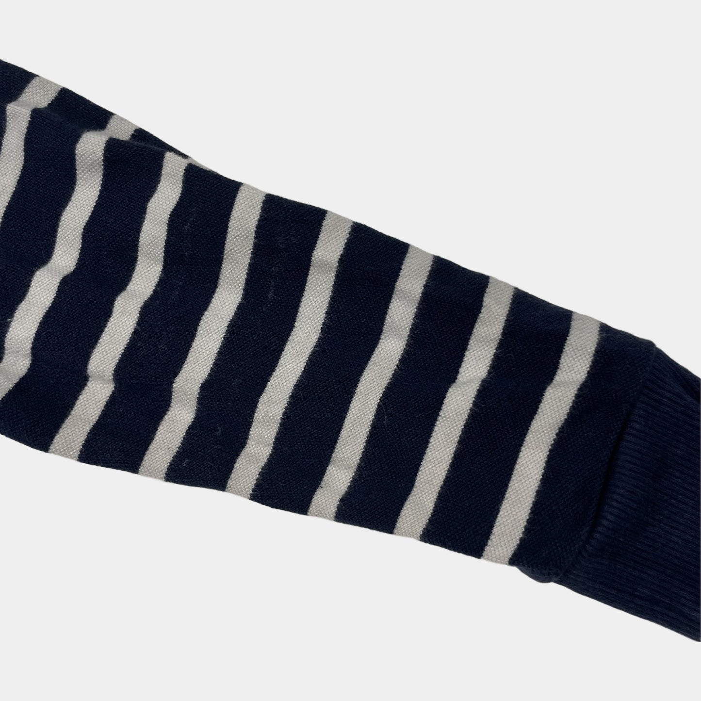 Gestreiftes dunkelblau-weißes Langarm-Poloshirt für Kinder mit gesticktem Logo – sleeve