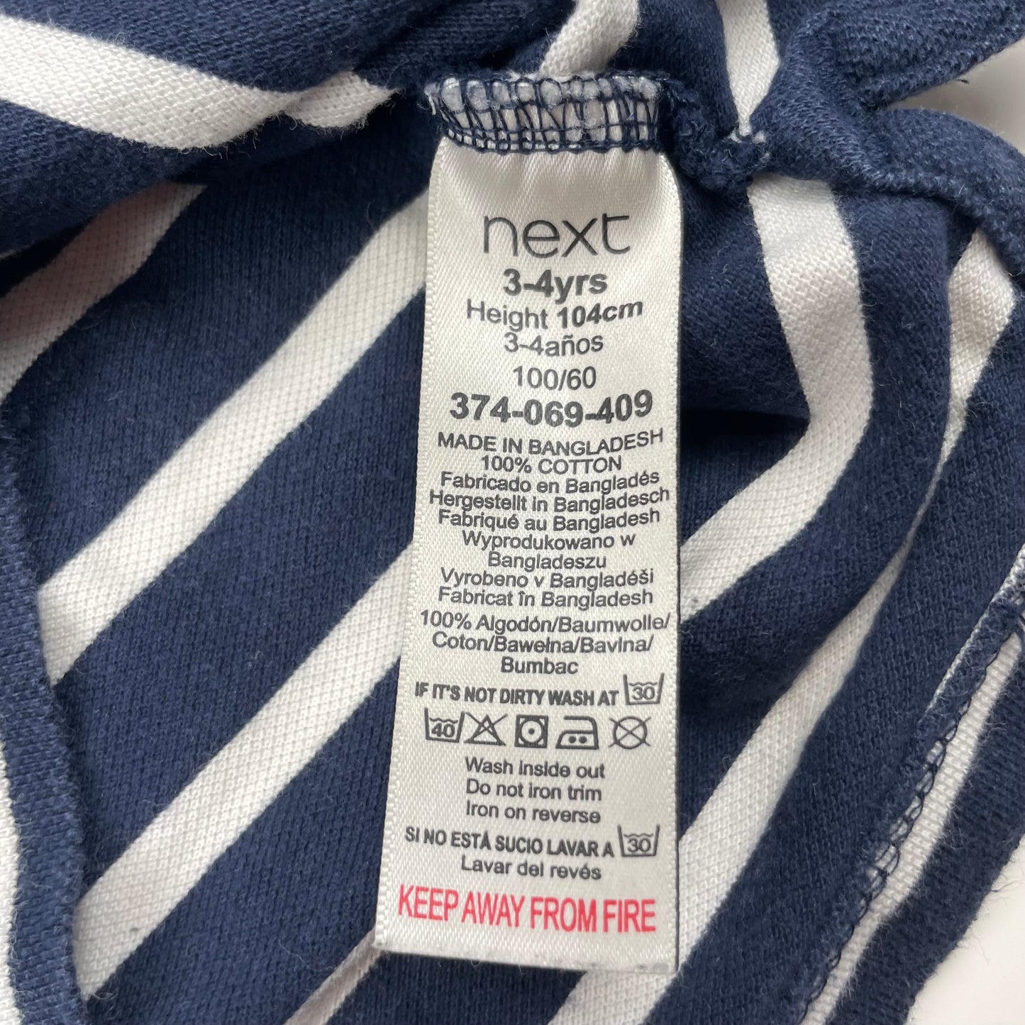 Gestreiftes dunkelblau-weißes Langarm-Poloshirt für Kinder mit gesticktem Logo – label