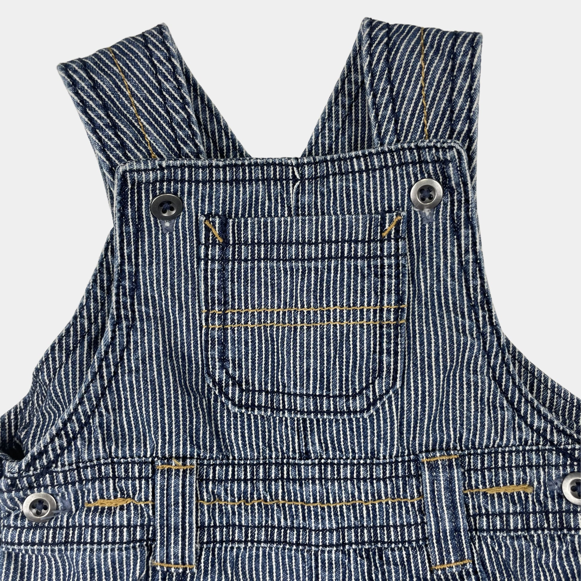 Gestreifter Denim-Overall für Babys, Größe 6-9 Monate – detail