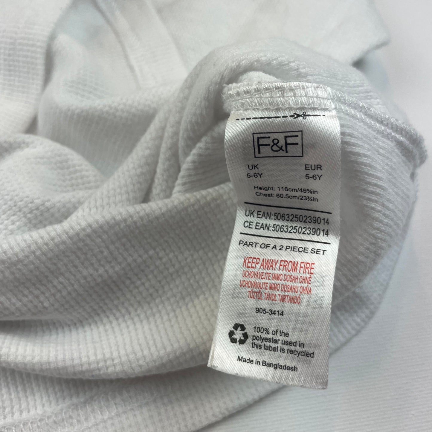 Weißes Longshirt in Größe 5-6 Jahre mit Brusttasche – label