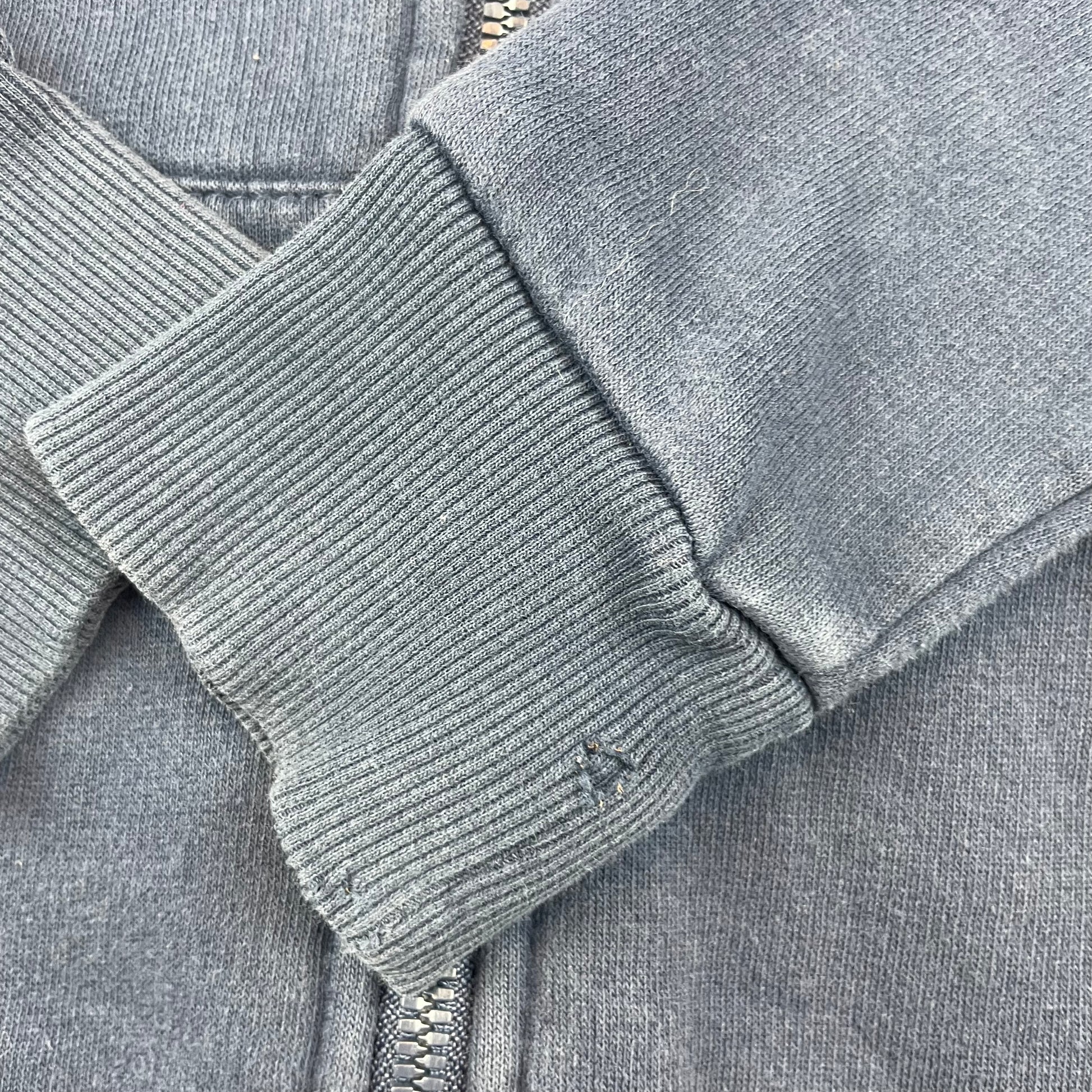 Dunkelblaue Kapuzenjacke von H&M für Kinder, Größe 9-10 Jahre – detail