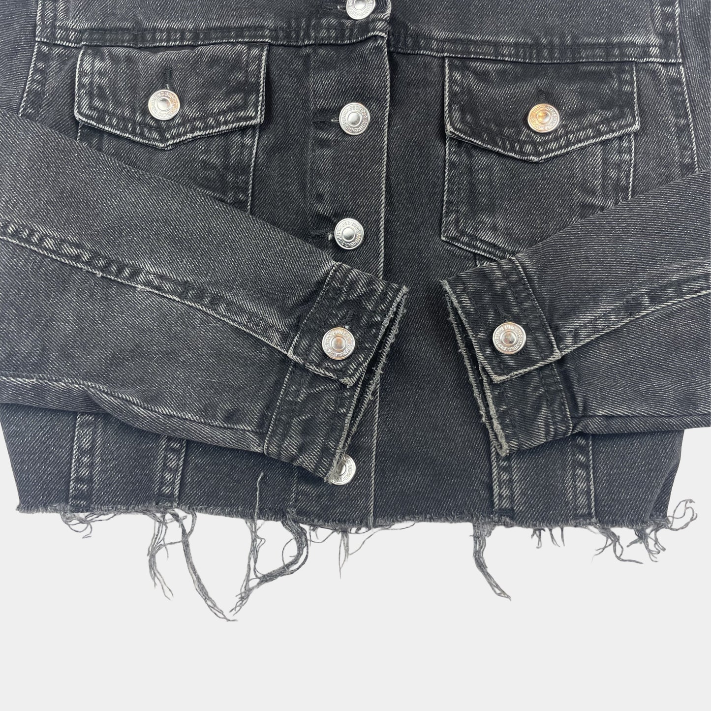 Schwarze Denim-Jacke für Kinder mit Fransen, Größe 10-11 Jahre – detail