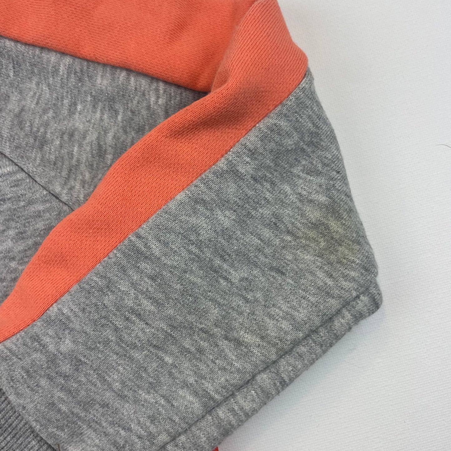 Graue und orange Kapuzenjacke von Adidas für Kinder – fabric