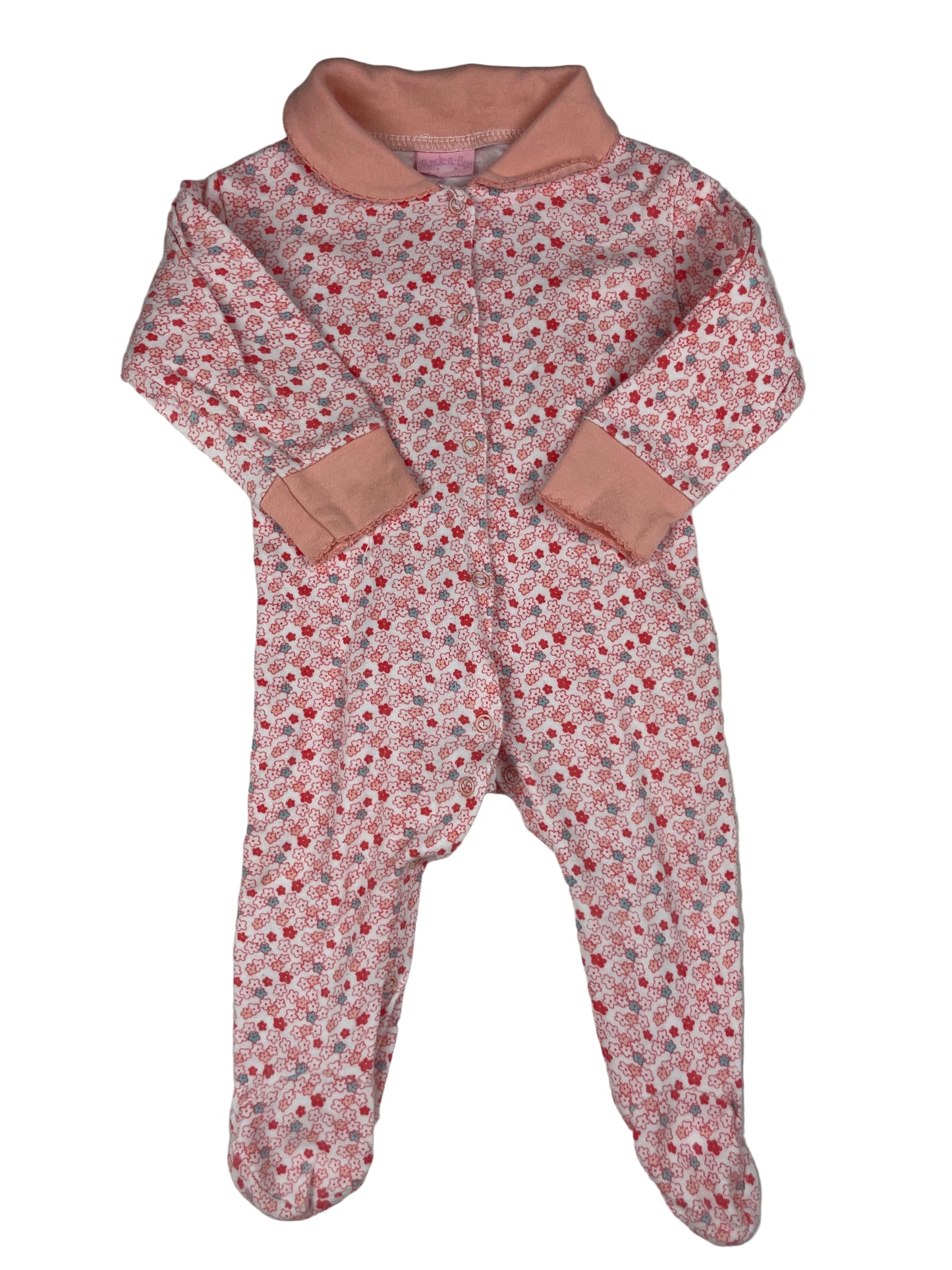 Rosa Fußschlafanzug mit Blumen von Rock-a-Bye Baby, Größe 6–9 Monate – front