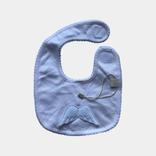 Rosa Baby-Lätzchen aus Baumwolle mit Flügel-Design. – front