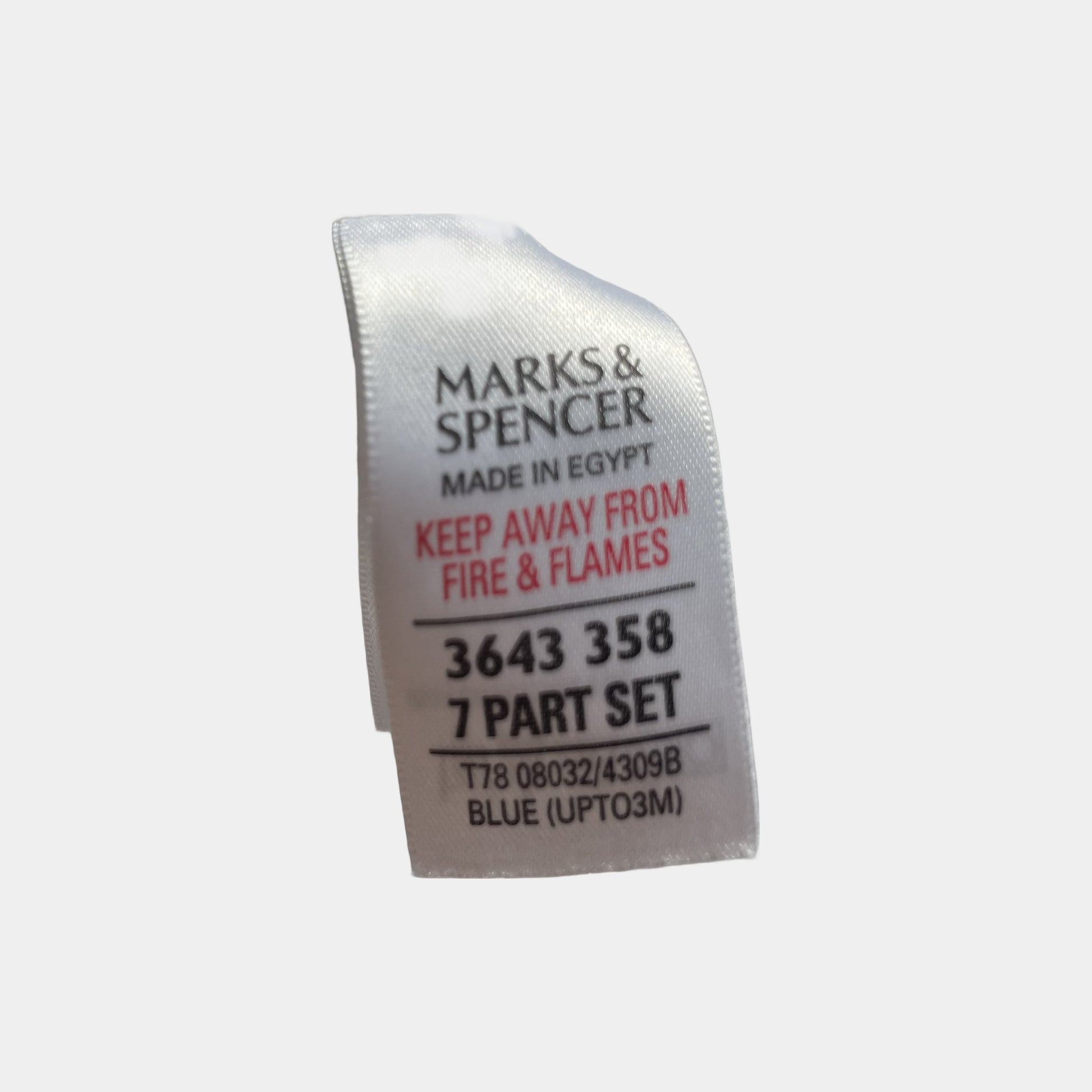 Gestreifter Körper aus Baumwolle mit kurzen Ärmeln von Marks & Spencer, geeignet für Babys bis 3 Monate. – label