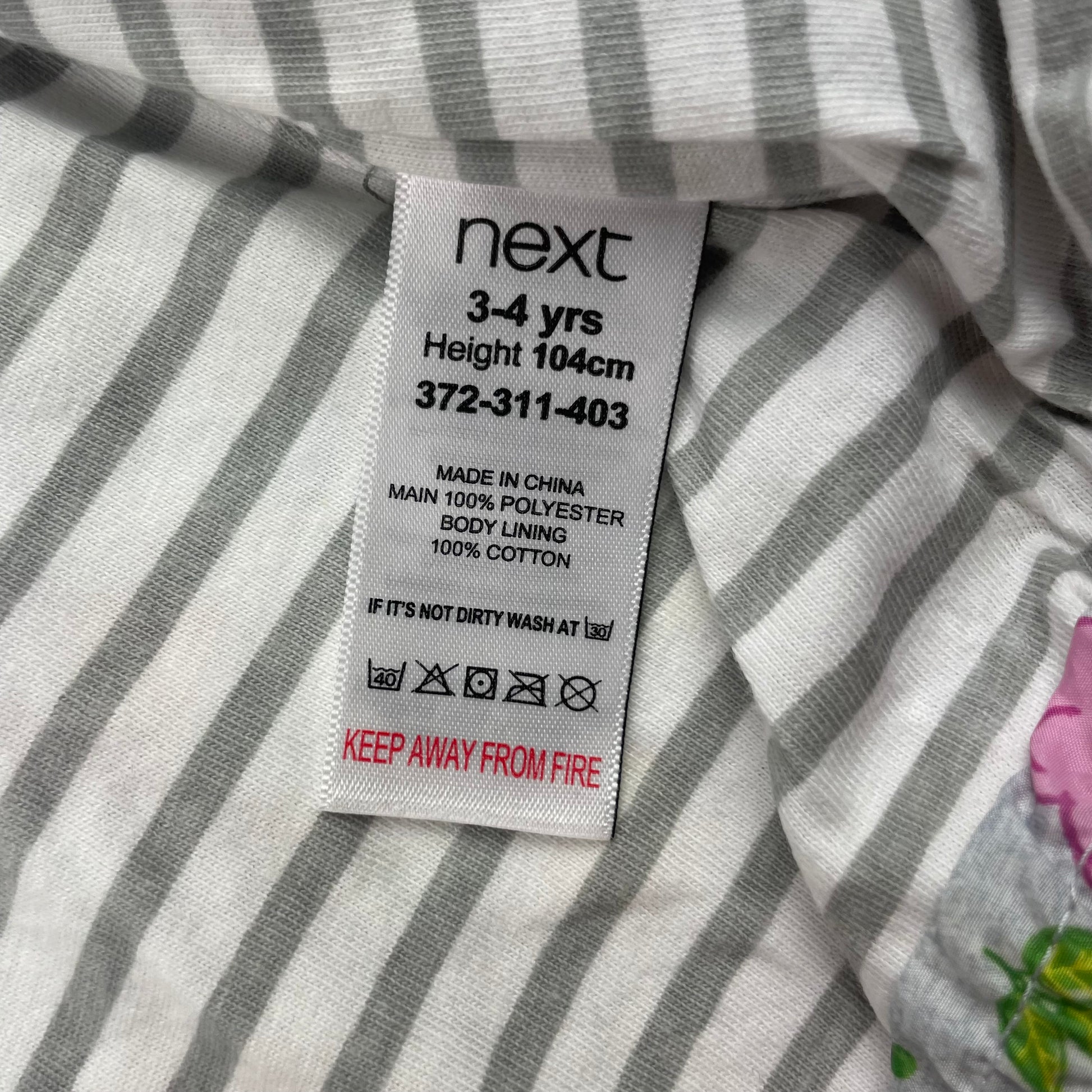 Mehrfarbige Regenjacke mit Kapuze und buntem Motiv – label