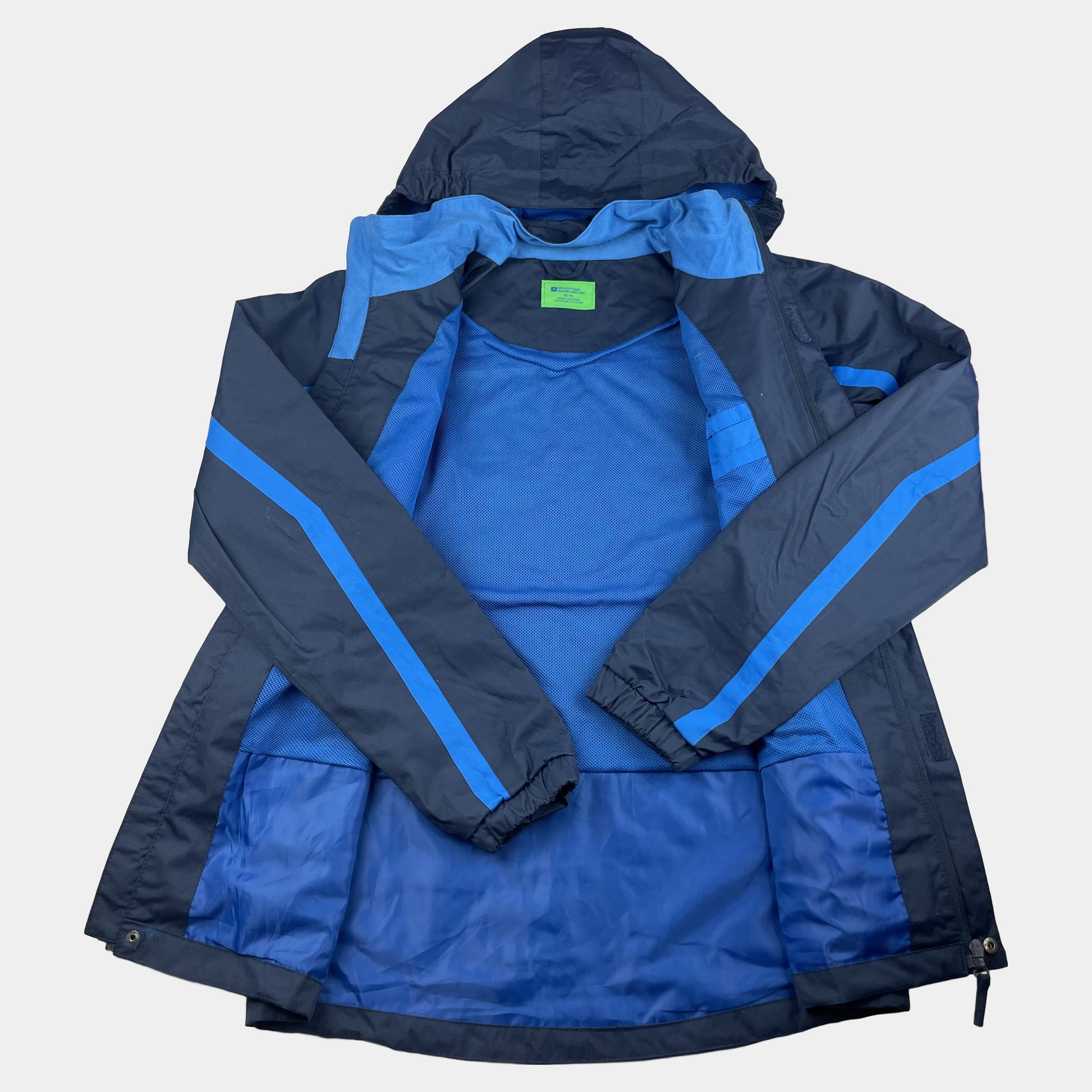 Dunkelblaue Polyester-Regenjacke mit Kapuze und blauen Streifen. – inside