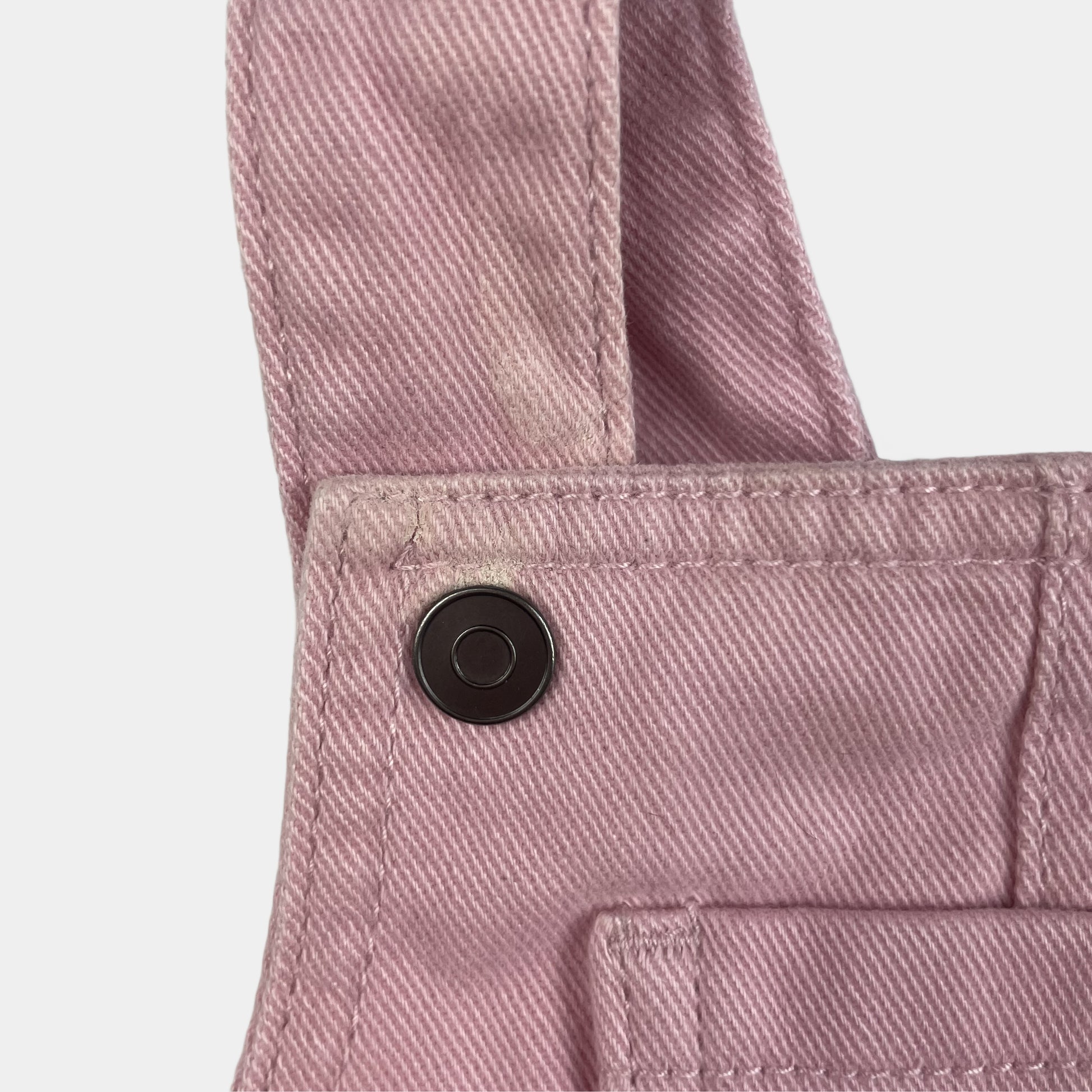 Rosa Cord-Latzhose mit Minnie-Maus-Motiv – detail