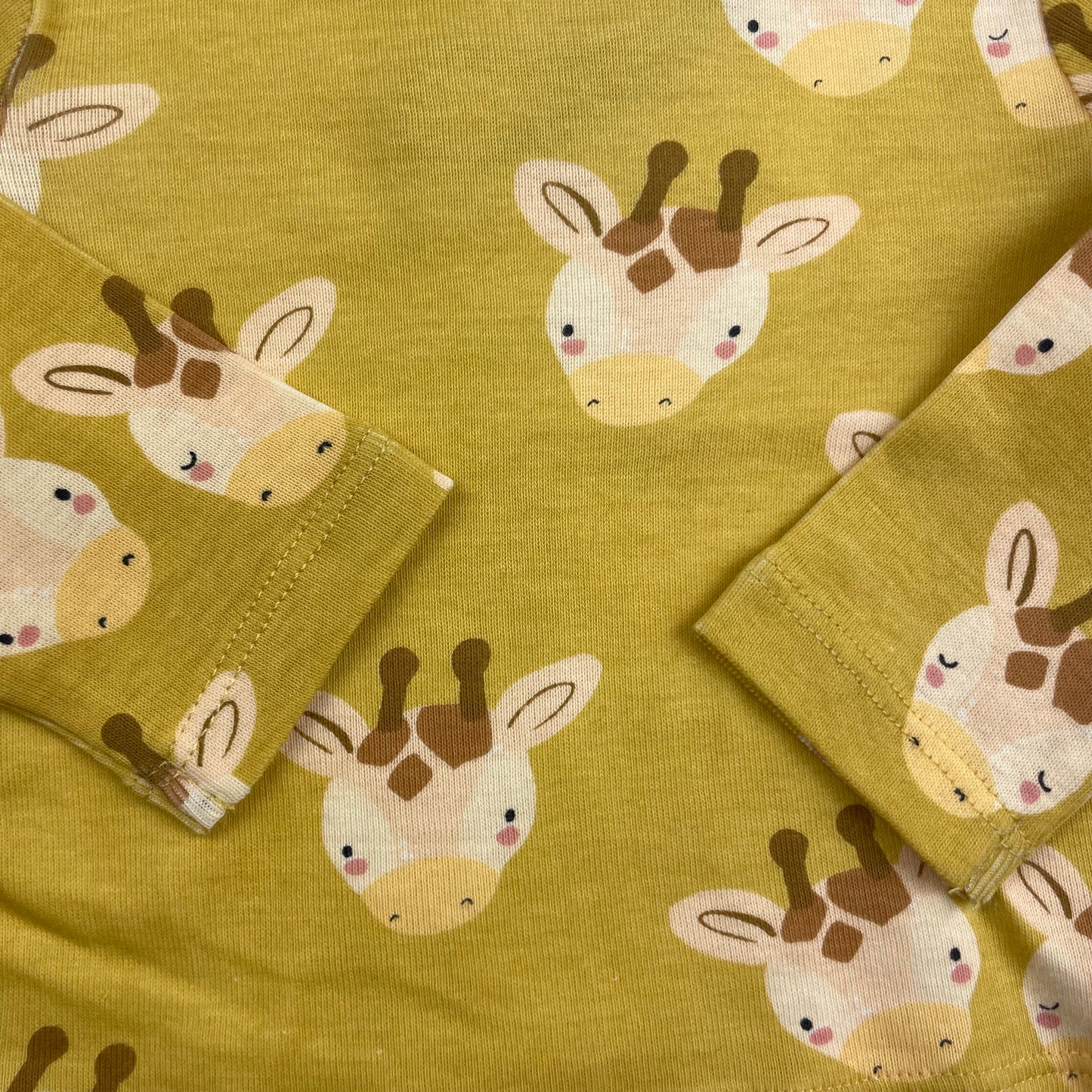 Langarmshirt aus Baumwolle mit Giraffenmuster – detail