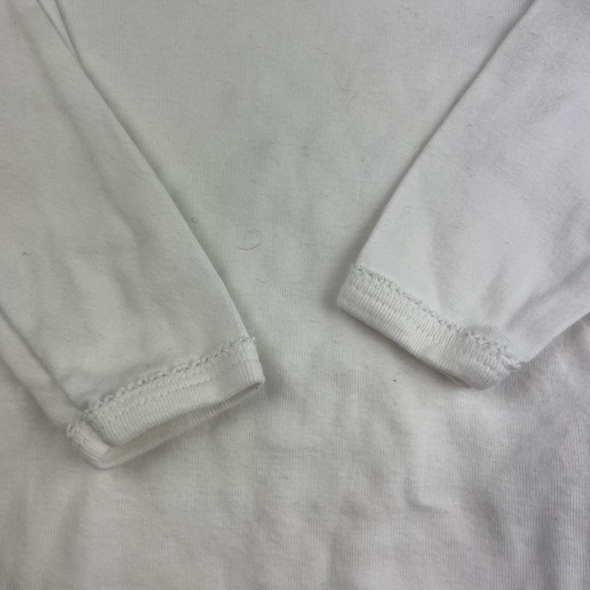 Weißer Langarm-Body aus Baumwolle, Größe 24m/86cm, Zustand sehr gut – sleeve