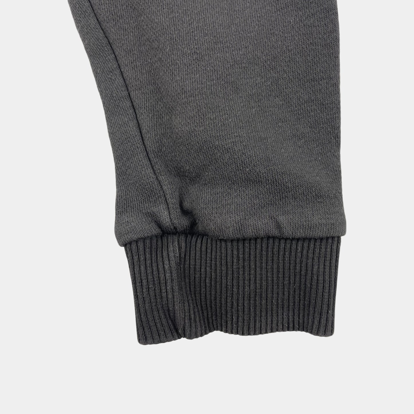 Graue Jogginghose aus Fleece mit elastischem Bund und Kordelzug – detail