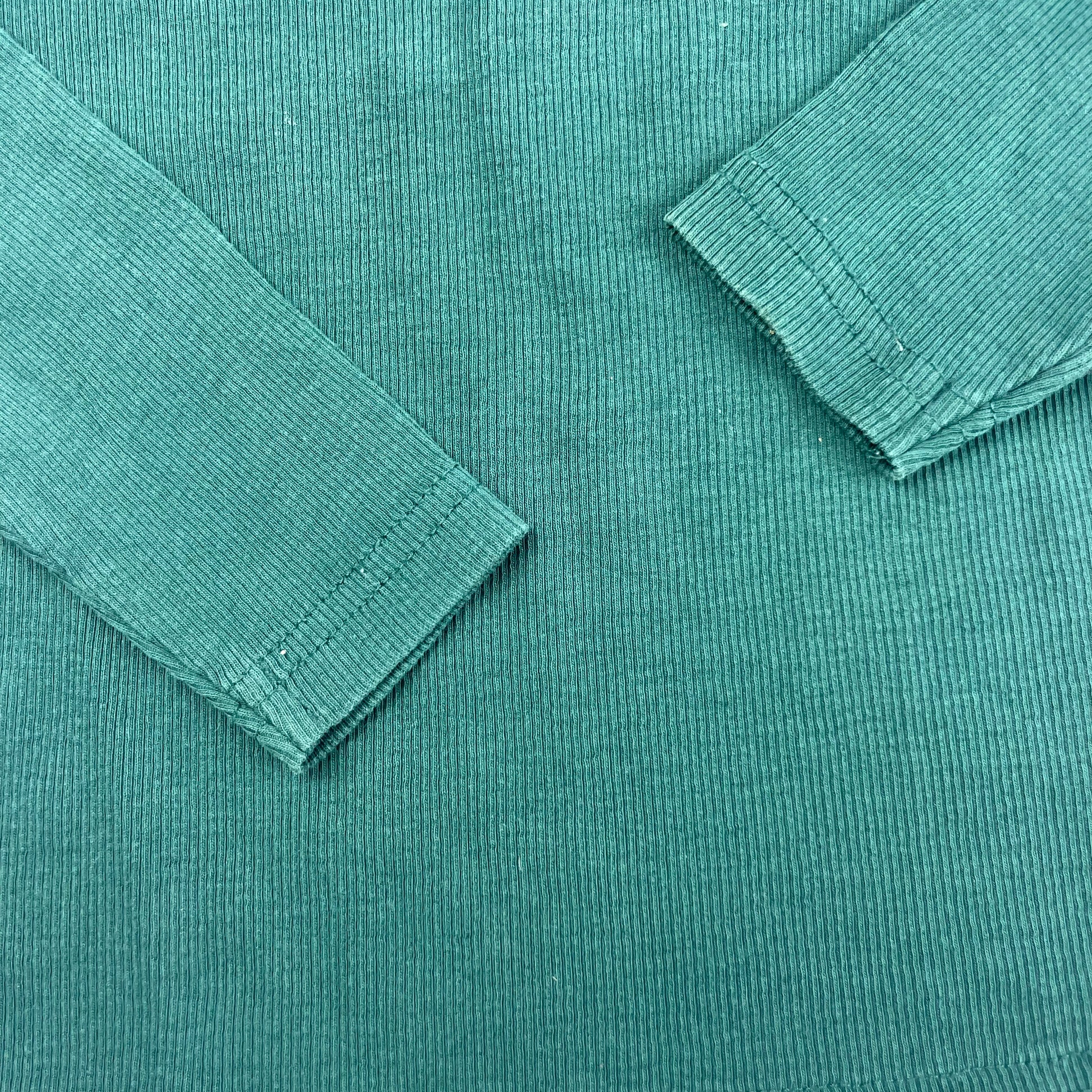 Grüner Langarm-Pullover mit Rüschen von Nutmeg, Größe 2-3 Jahre. – detail